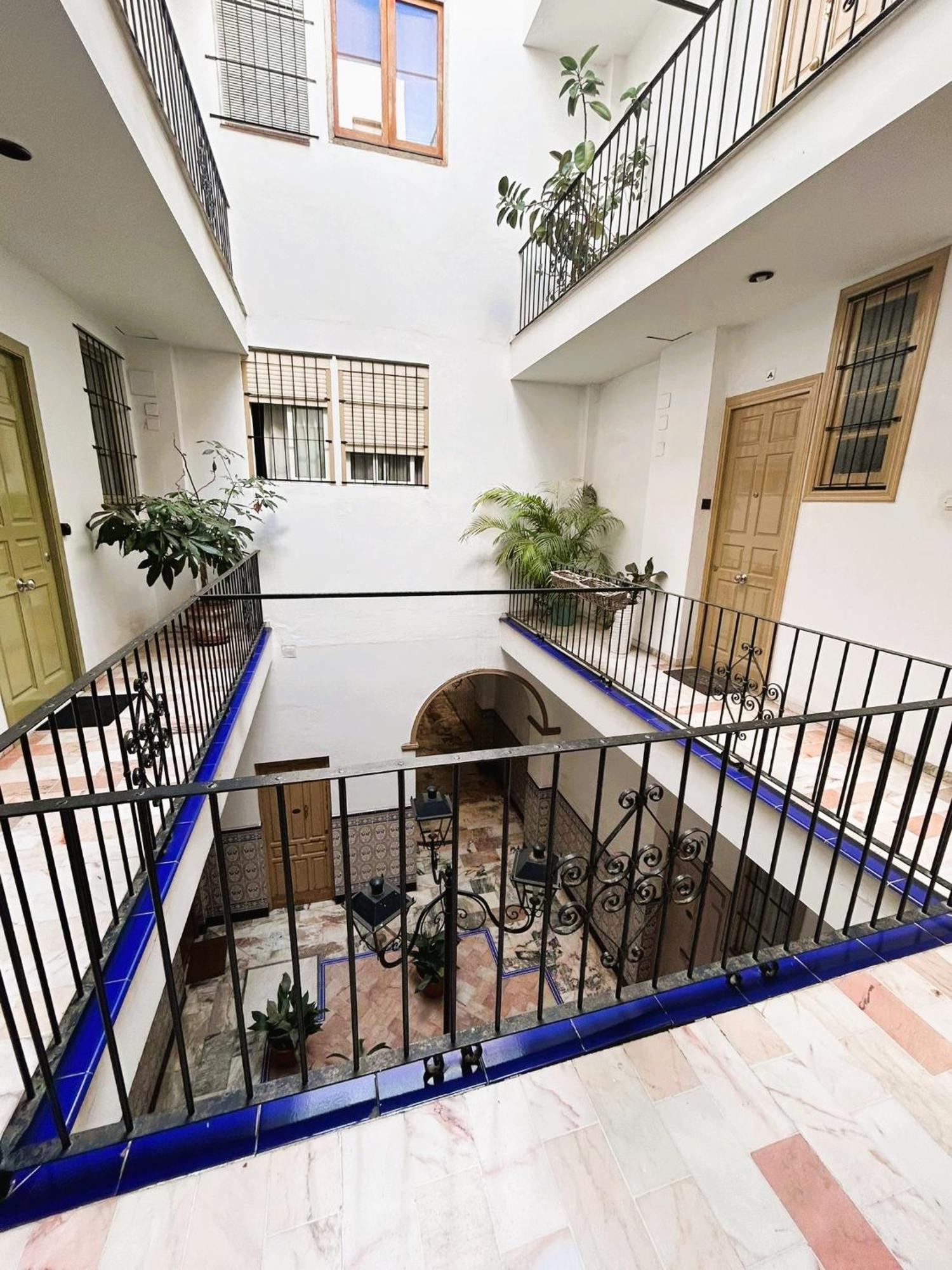 Puerta Carmona Appartement Sevilla Buitenkant foto