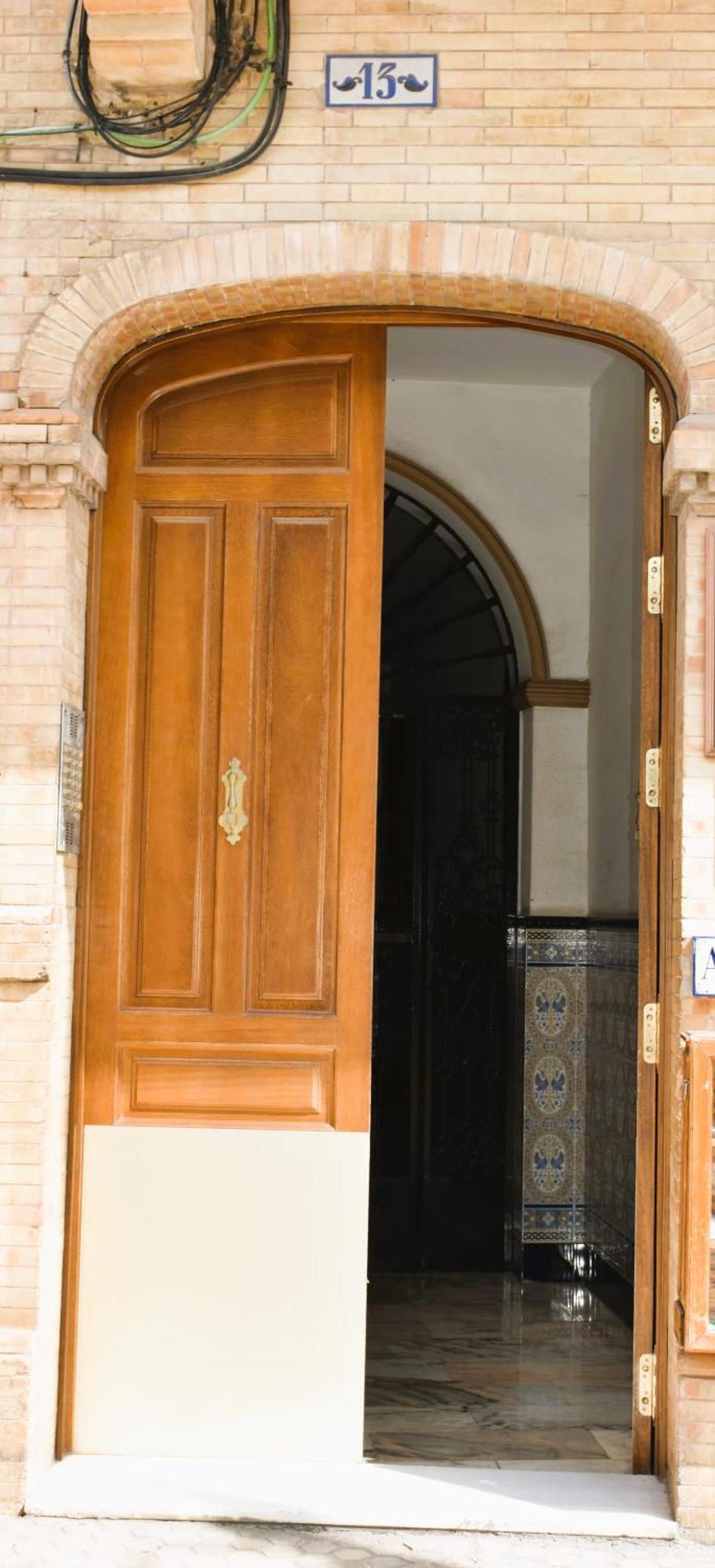 Puerta Carmona Appartement Sevilla Buitenkant foto